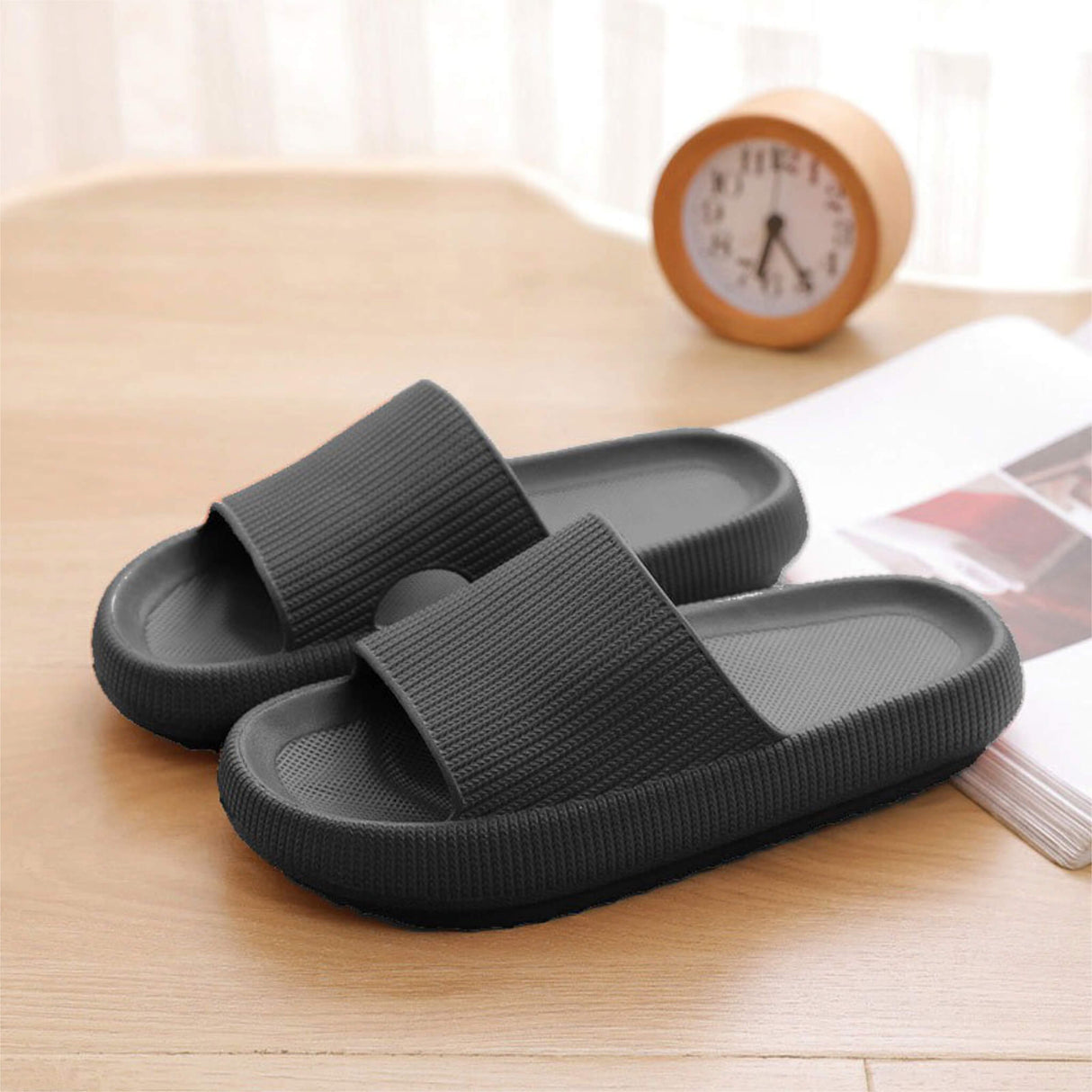 Cloud Slipper Schwarz